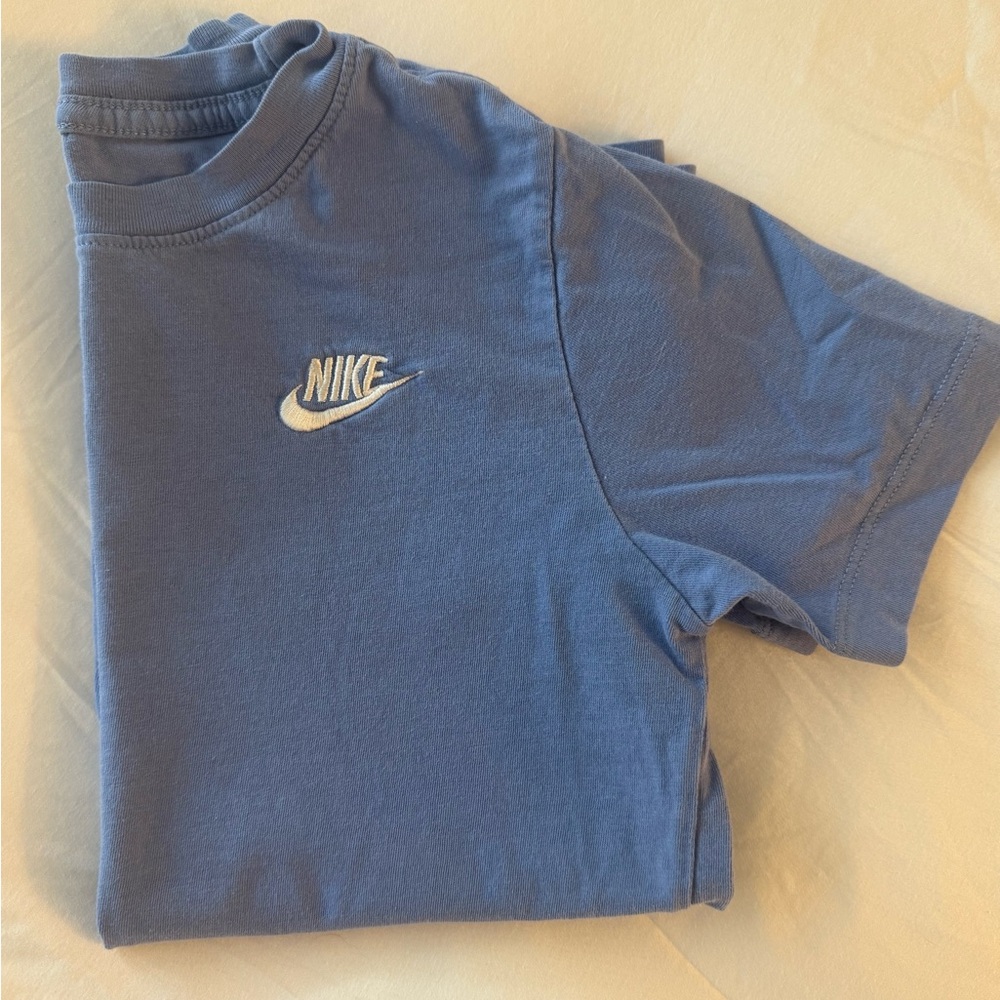 Nike purple/blue vintage retro style kids T-Shirt embroidered logo size M